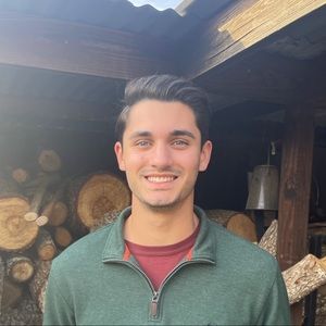 Meet your Posher, Zachary